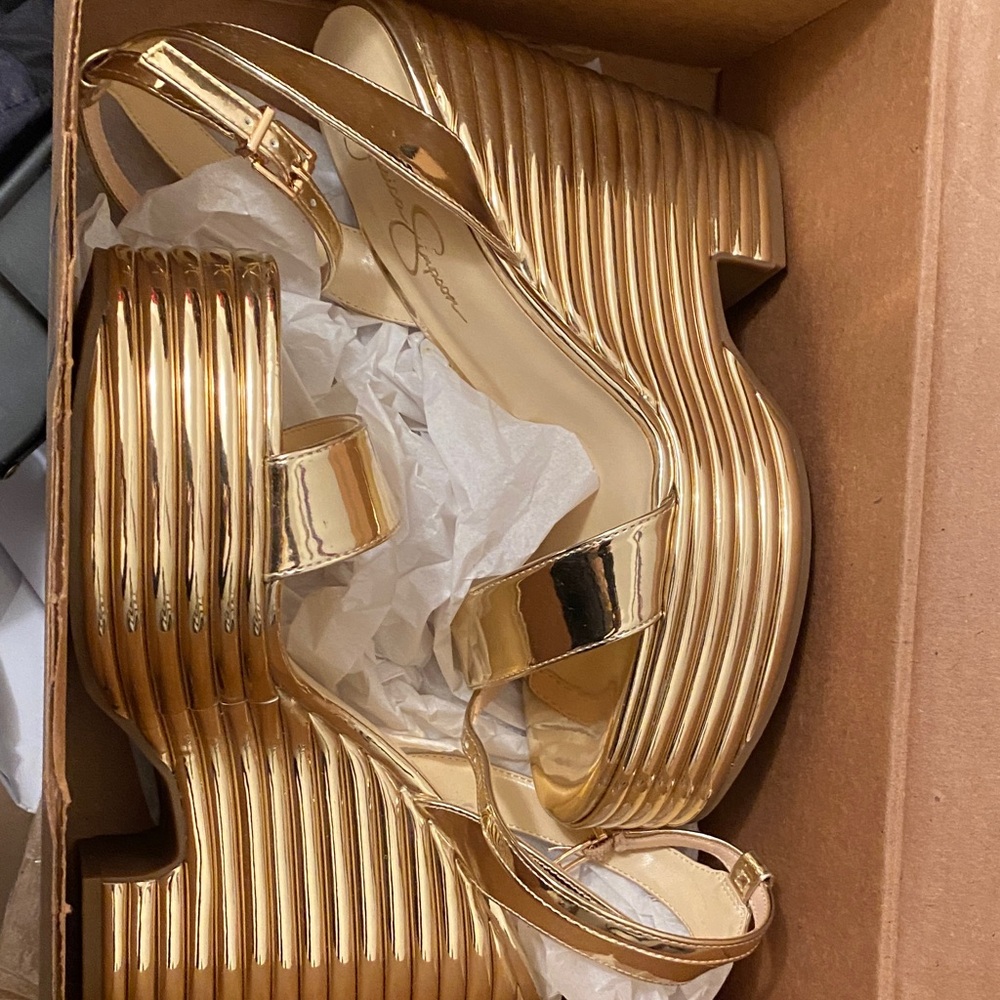 Jessica Simpson Gold Metallic Ribbed Platform Slingback Sandals